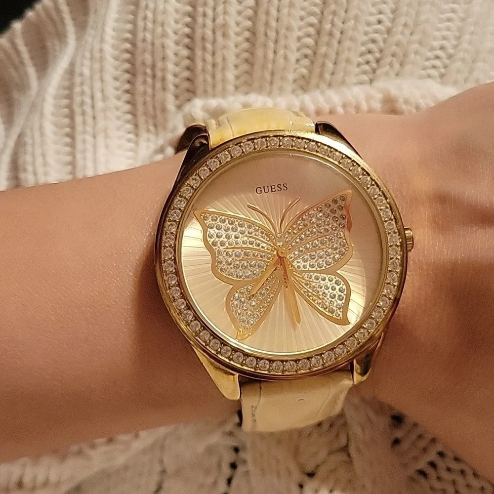 Guess Butterfly Watch Modern Casual Normcore‎